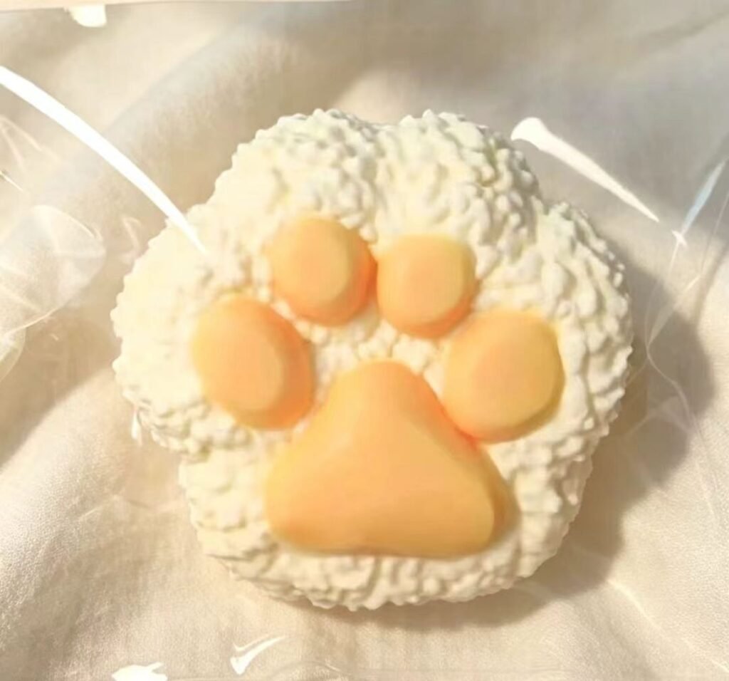 可爱饭团猫爪捏捏乐柔软解压减压神器玩具